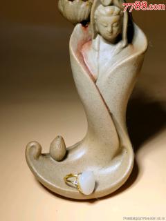 创汇时期和田玉籽料镶嵌925银鎏金戒指